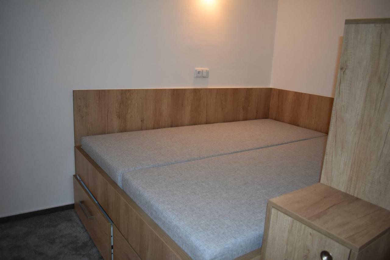 Apartma Fara Loučná nad Desnou Exteriör bild